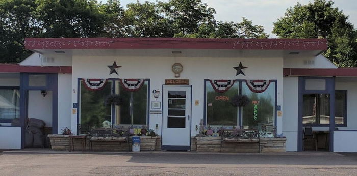 White House Lodging (White House Motel) - Web Listing (newer photo)